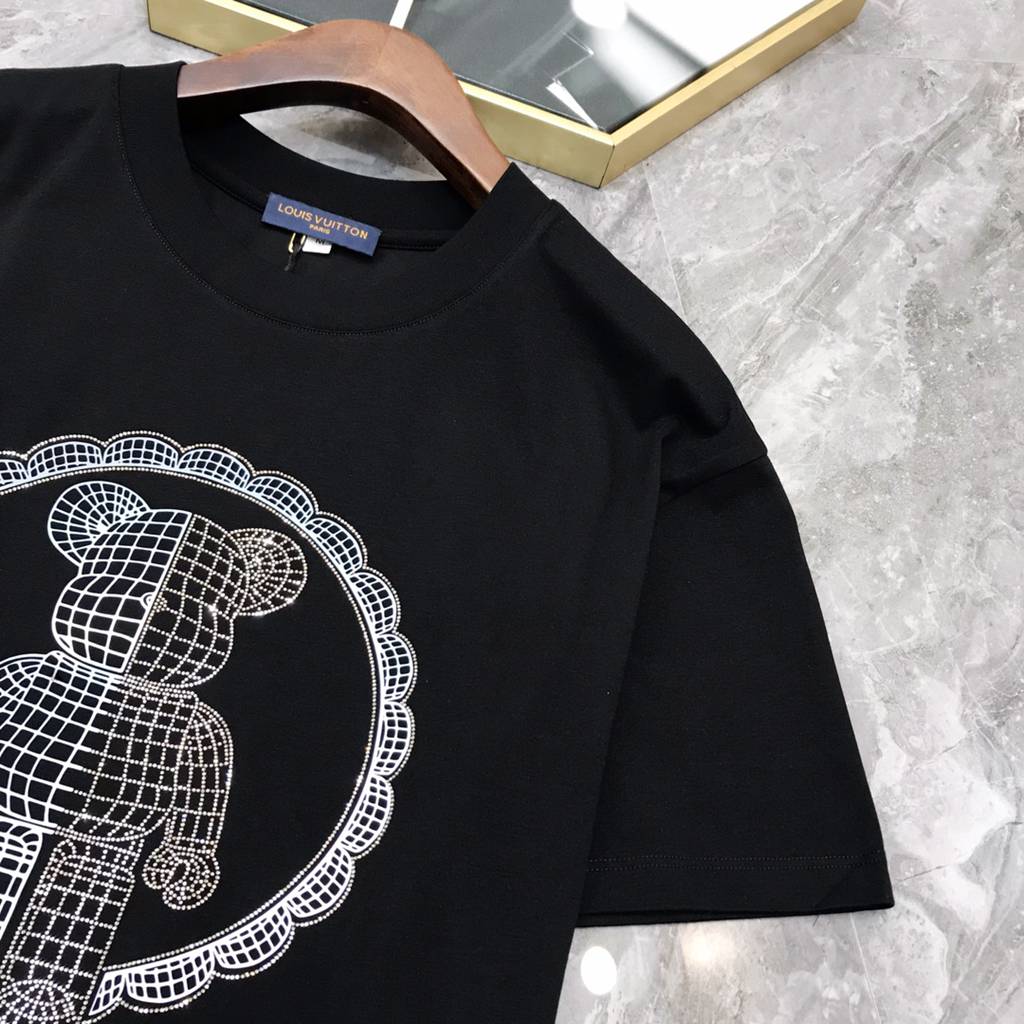LV T-shirt